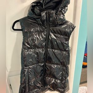 Women’s North Face puffer